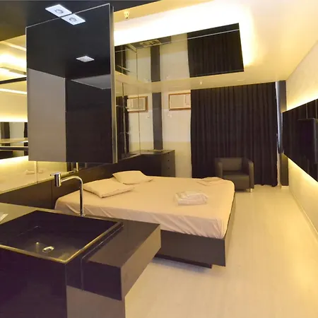 Love Time Hotel (Adults Only)